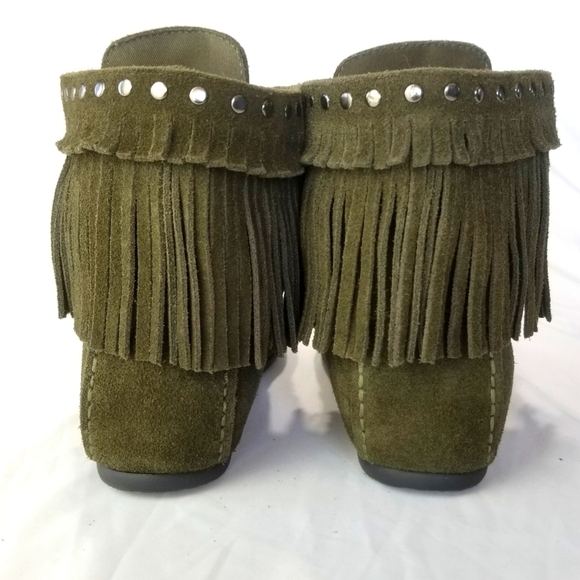 Yellow Box Casual Winter Suede Fringe Boho Moccasin Boot Green Sz 6 - Picture 2 of 9